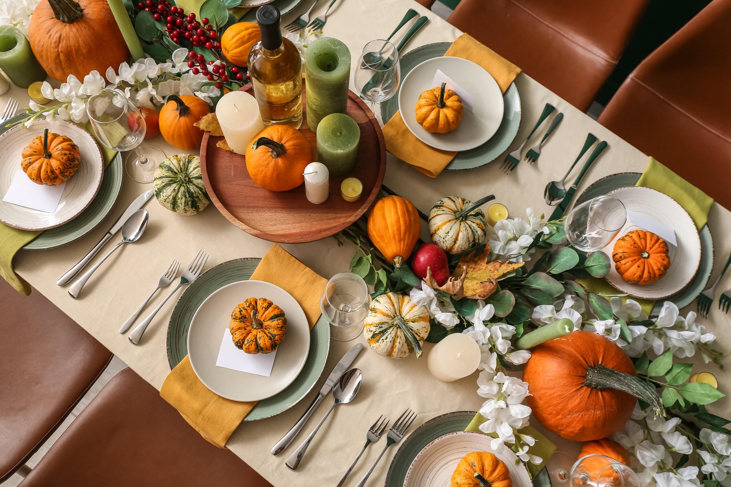 Simplify Thanksgiving with Flatware and Plate Rental